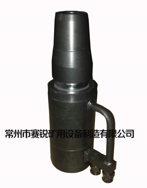 礦用張拉千斤頂-1.jpg 礦用張拉千斤頂-1.jpg